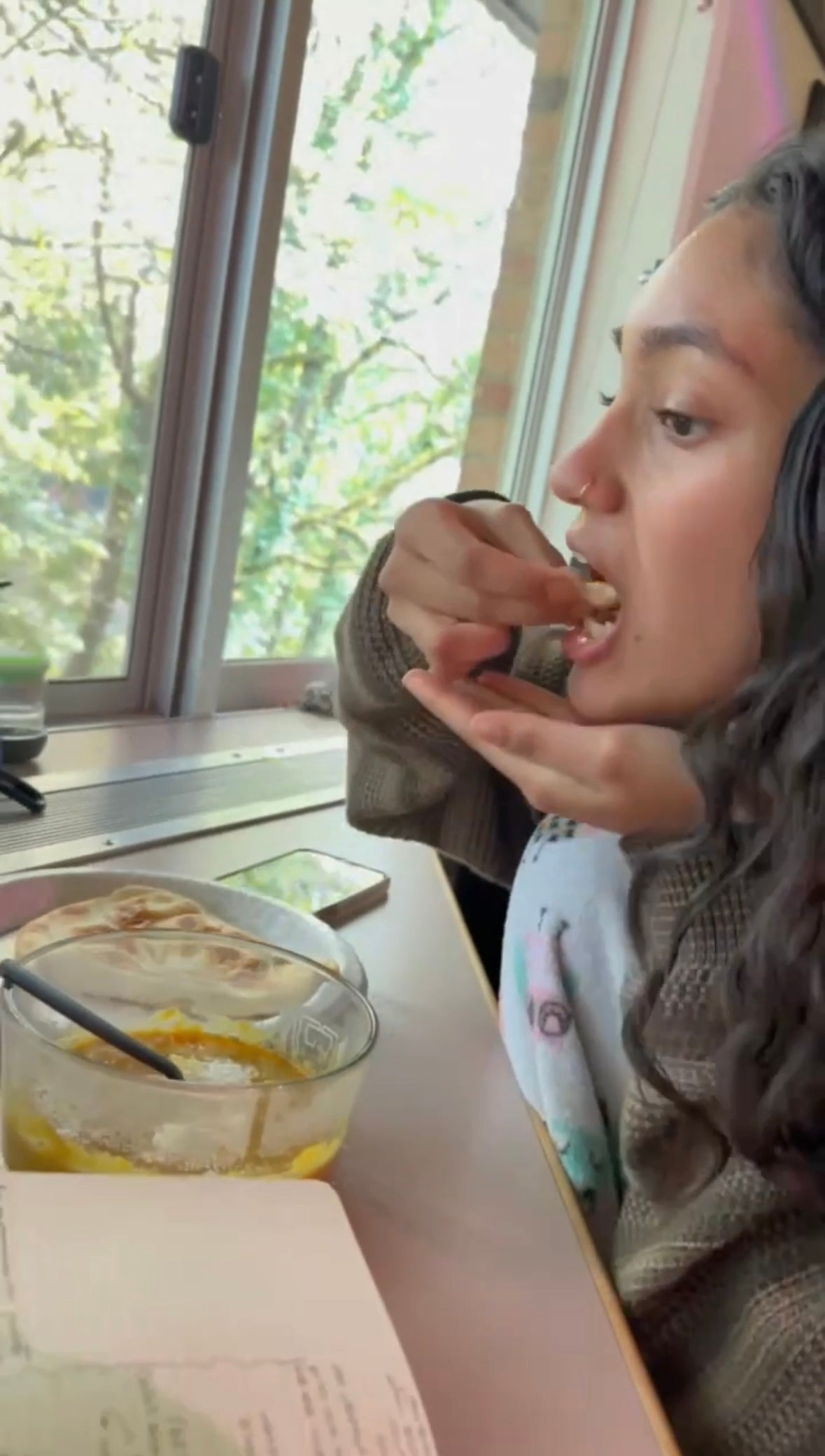 reviewing ready to eat meal by - curriies4u